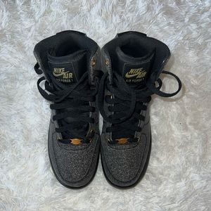 Unique Nike AF1 worn once